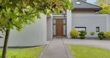 6 bedroom house in Częstochowa, Poland