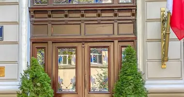 Квартира 5 комнат в Рига, Латвия
