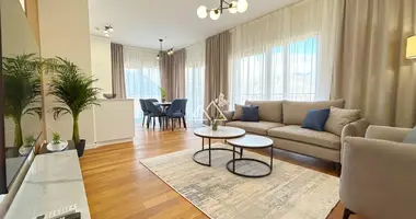 Wohnung 4 zimmer in Dobrota, Montenegro