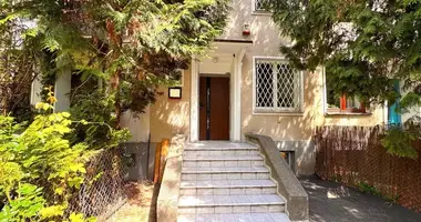 Commercial property 120 m² in Warsaw, Poland