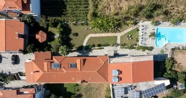 Отель 1 400 м² в Неос-Мармарас, Греция