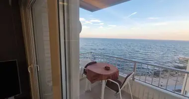 Mieszkanie 3 pokoi w Torrevieja, Hiszpania