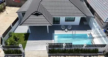 Haus 3 Schlafzimmer in Huai Yai, Thailand