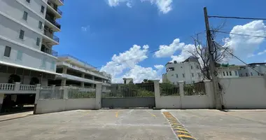 Участок земли в Sangkat Chroy Changvar, Камбоджа