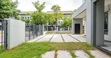 Willa 5 pokojów w Khan Dangkao, Kambodża