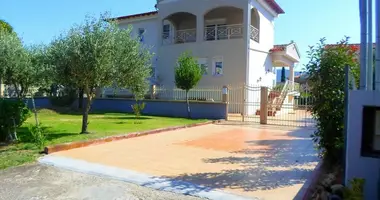 Villa in Gemeinde Polygyros, Griechenland