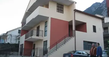 Casa 8 habitaciones en Prcanj, Montenegro