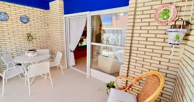Mieszkanie 3 pokoi w Torrevieja, Hiszpania