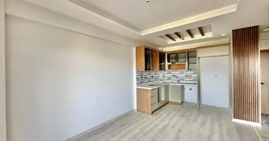Mieszkanie 2 pokoi w Mezitli, Turcja