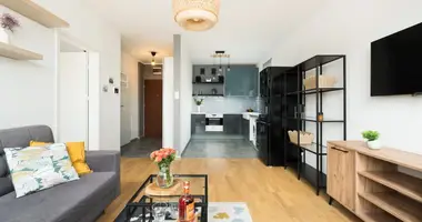 Квартира 2 комнаты в Варшава, Польша