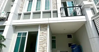 Casa 4 habitaciones en Huai Yai, Tailandia