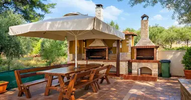 Hotel 600 m² in Neos Marmaras, Greece