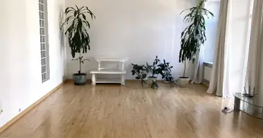 4 room apartment in Odesa, Ukraine