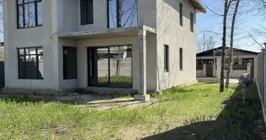 Haus 4 zimmer in Lisky, Ukraine