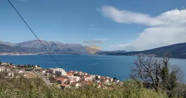 Apartamento 3 habitaciones en Montenegro