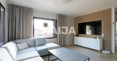 Haus 3 zimmer in Mantsala, Finnland