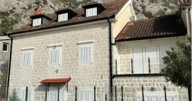 Villa en Dobrota, Montenegro