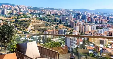 Квартира 3 комнаты в Тбилиси, Грузия
