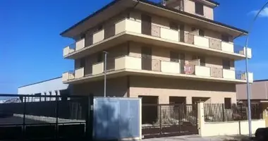 Коммерческое помещение 550 м² в Терни, Италия