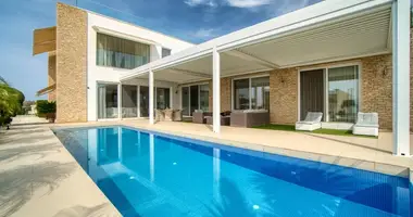 Villa 4 bedrooms in Agios Georgios Peyeias, Cyprus