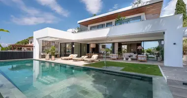 Villa 6 bedrooms in Marbella, Spain