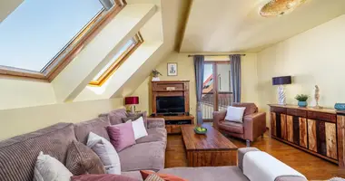3 bedroom apartment in Warsaw, Poland