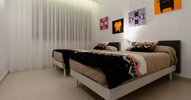 Villa 4 bedrooms in Dehesa de Campoamor, Spain