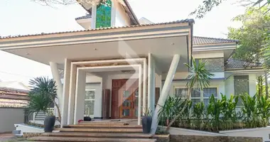 Villa de 3 habitaciones en Ciudad de Siem Riep, Camboya