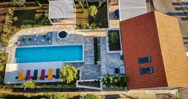 Mieszkanie 3 pokoi w Tivat, Czarnogóra