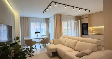 Apartamento 5 habitaciones en Torrevieja, Španjolska