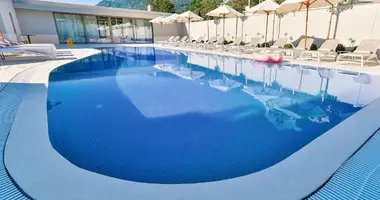 Hotel 845 m² in Prijevor, Montenegro