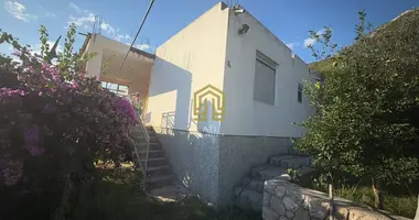 2 bedroom house in Sutomore, Montenegro