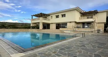 Dom 5 pokojów w Konia, Cypr