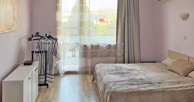 Квартира 1 комната в Несебр, Болгария