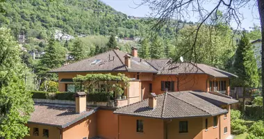 7 room house in Italy, Italy