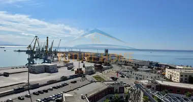Qera, Ambjent Biznesi, te Fly, Durres w Bashkia Durres, Albania