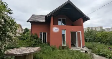 Casa 2 habitaciones en Maloye Isakovo, Rusia