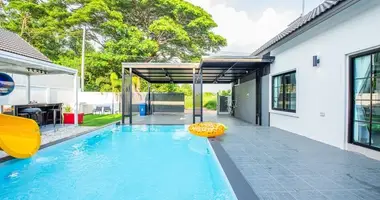 4 bedroom house in Pong, Thailand