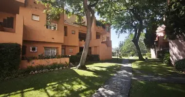 Apartamento 2 habitaciones en San Pedro Alcantara, Španjolska