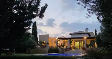 3 bedroom house in Kouklia, Cyprus