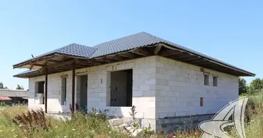 Casa en Carnaucycki sielski Saviet, Belarús