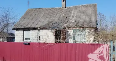 Casa en Carnaucycki sielski Saviet, Belarús
