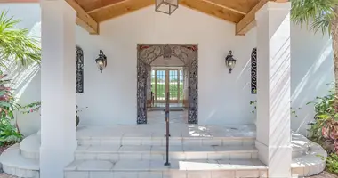 Дом 5 комнат в Key Biscayne, США