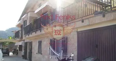 Villa 3 bedrooms in Camporosso, Italy
