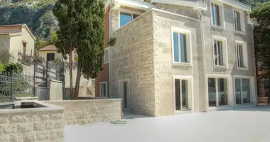 Villa 3 chambres dans Dobrota, Monténégro