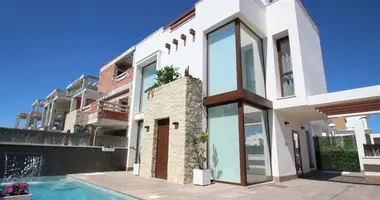 Villa 2 chambres dans Urbanizacion Dona Pepa, Espagne