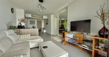 Condo 1 bedroom in Na Kluea, Thailand