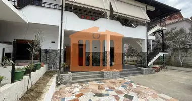 Apartamento 3 habitaciones en Albania