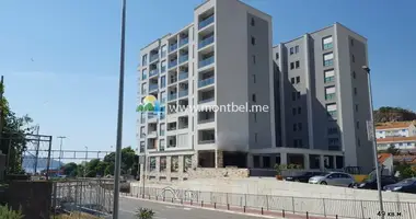 Apartamento 2 habitaciones en Becici, Montenegro
