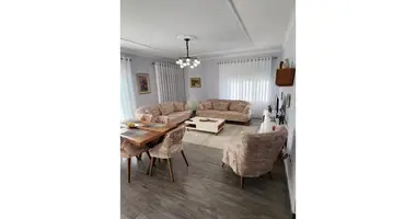 Appartement 3 chambres dans Tirana, Albanie